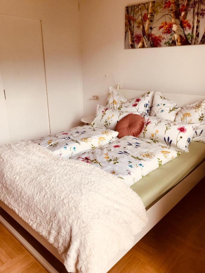 Ferienwohnung Resi Mit Traumhaftem Seepanorama Steindorf am Ossiacher See Ngoại thất bức ảnh